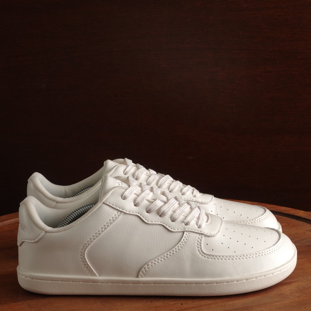 Feelgrounds Sneakers Womens Size 9 White Courtside Classic Barefoot Vegan Shoes